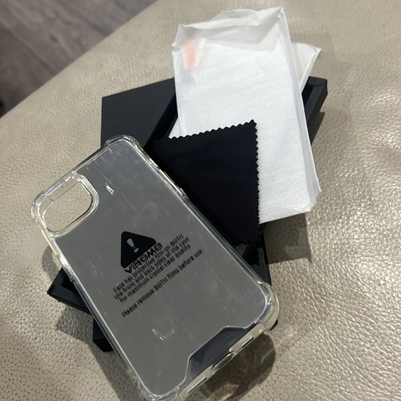 VIROMO Mirrored IPhone 11 Case - Picture 2 of 3